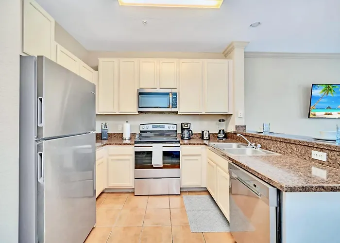 Stunning 2Br Condo With Hot Tub And Pool, Near Disney!